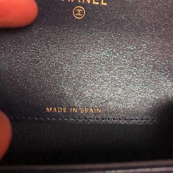 Chanel Cobalt Blue Iridescent CC Wallet Holder - Picture 5 of 13